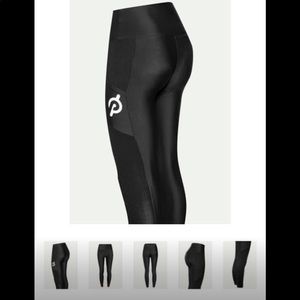 NWT Peloton rib pocket leggings size small